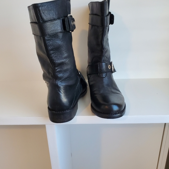 Stuart Weitzman black moto books sz 8w - Picture 2 of 3